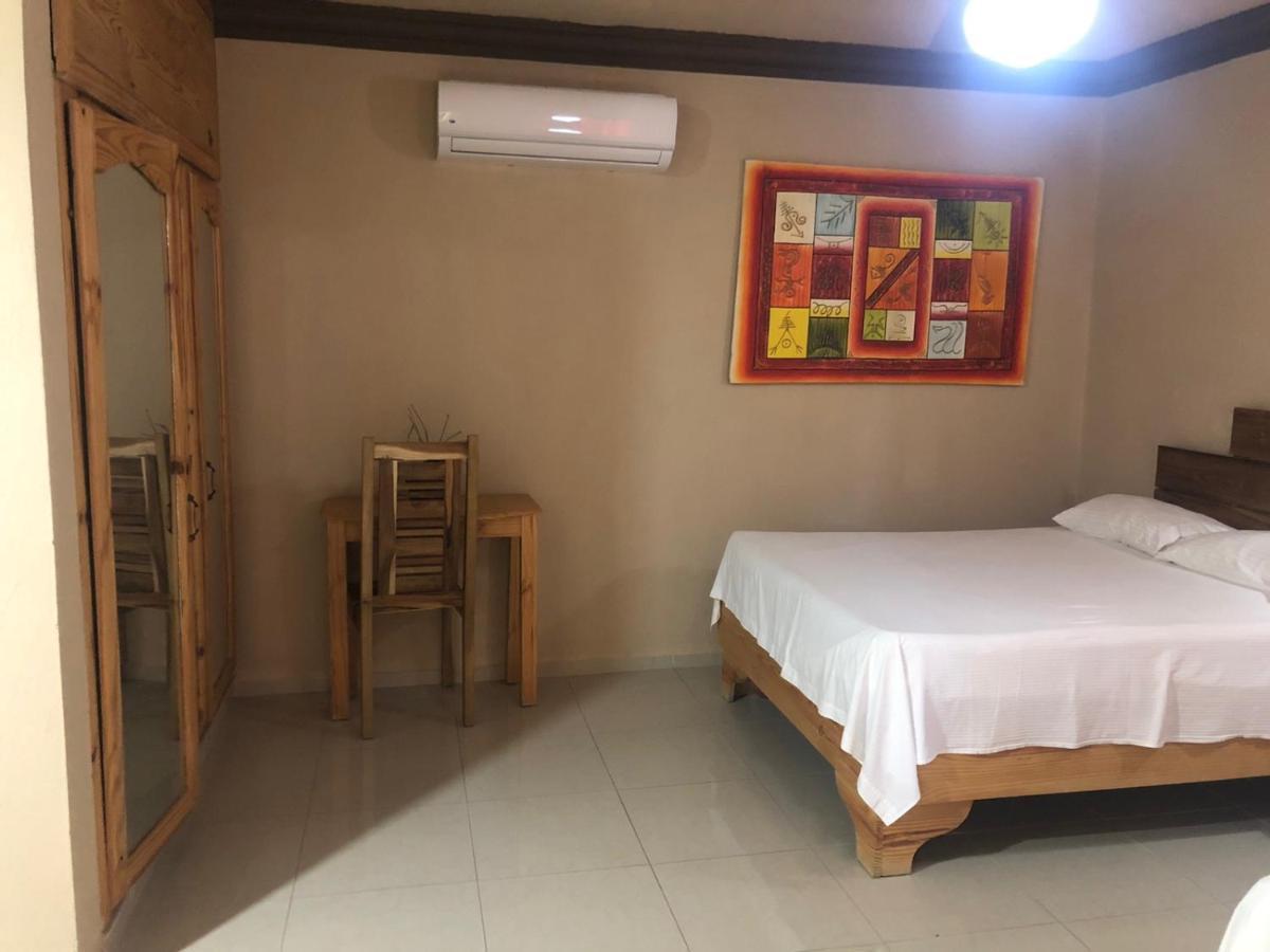 נגואה Hotel Cambri מראה חיצוני תמונה